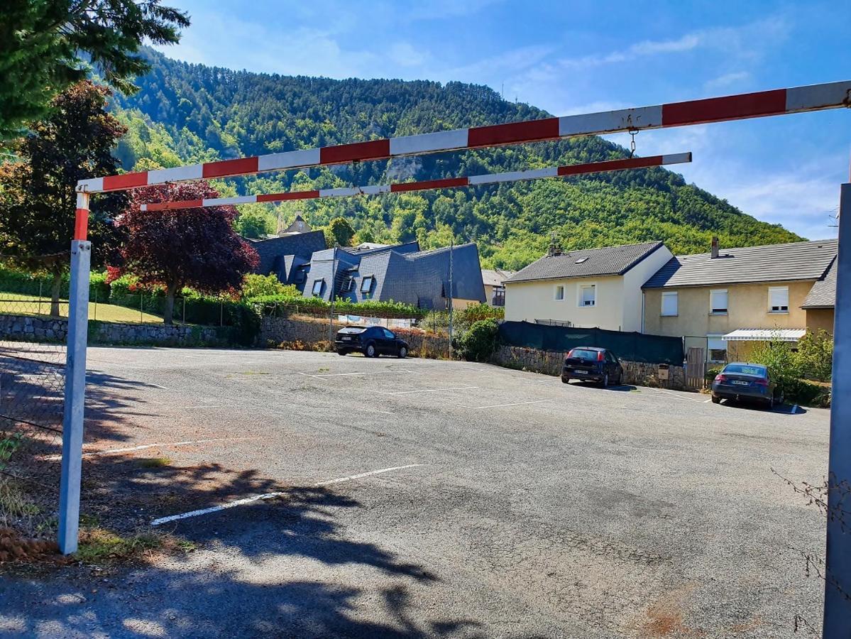 Idealement Situe, Spacieux Et Agreable, Parking Gratuit Et Classe 3 Etoiles Mende Exterior photo