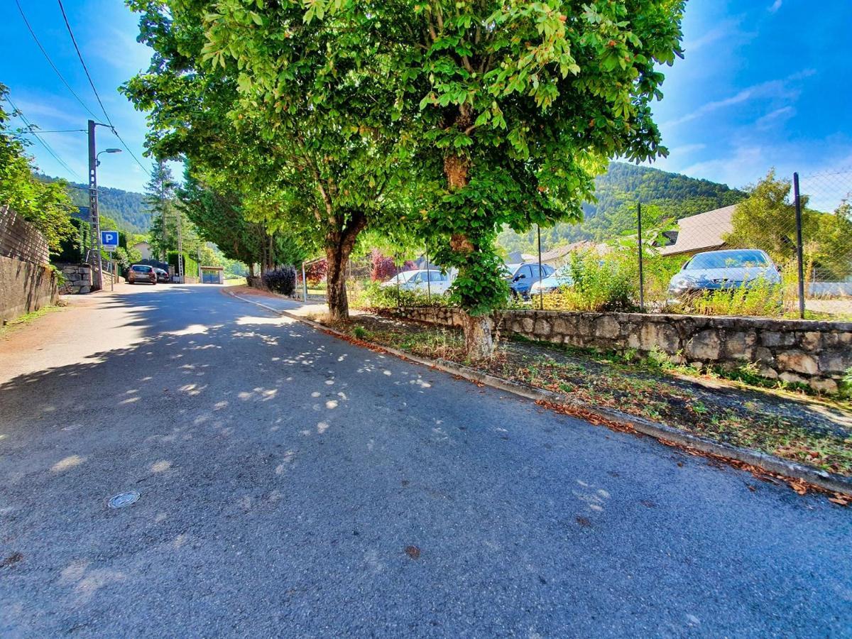 Idealement Situe, Spacieux Et Agreable, Parking Gratuit Et Classe 3 Etoiles Mende Exterior photo